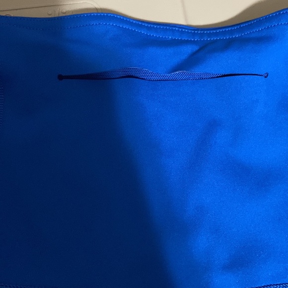 NWT Lululemon base pace hr crop - Picture 8 of 10